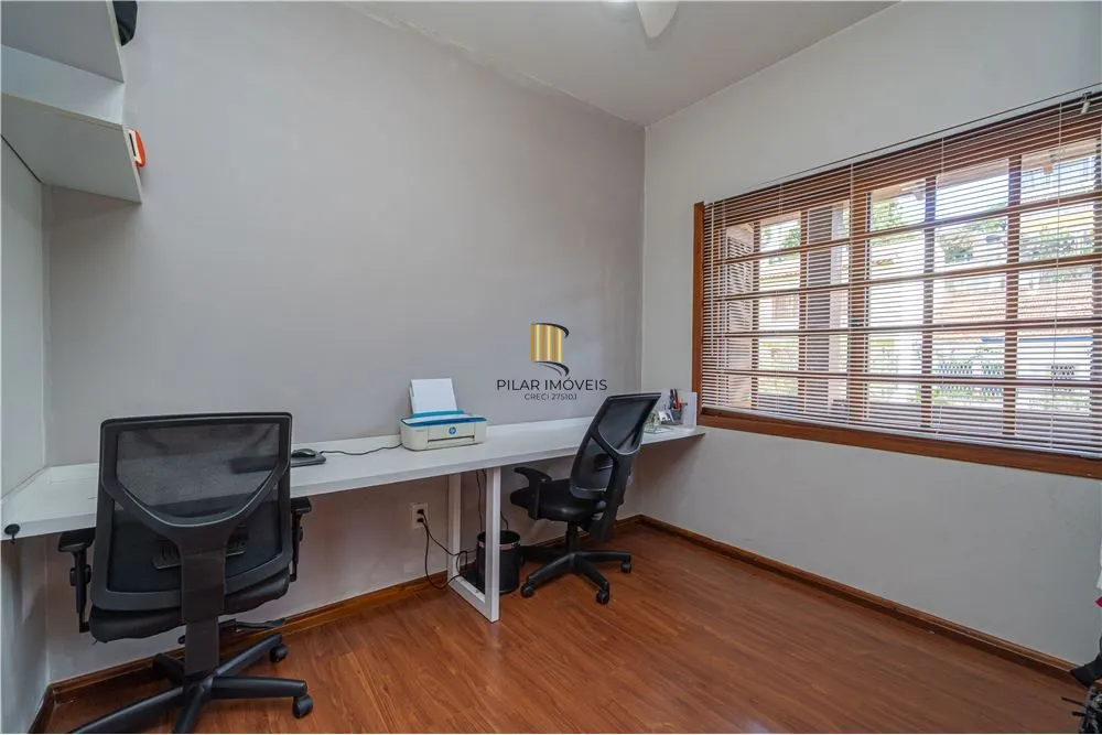 Casa 4 dormitórios no bairro Jardim Lindóia