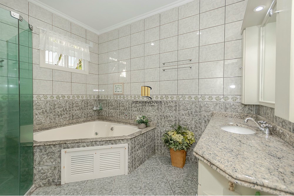 Casa 3 dormitórios no bairro Sarandi