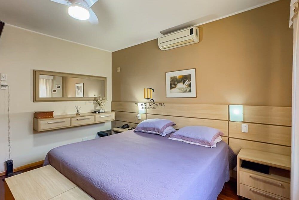 Casa 4 dormitórios no bairro Santa Maria Goretti