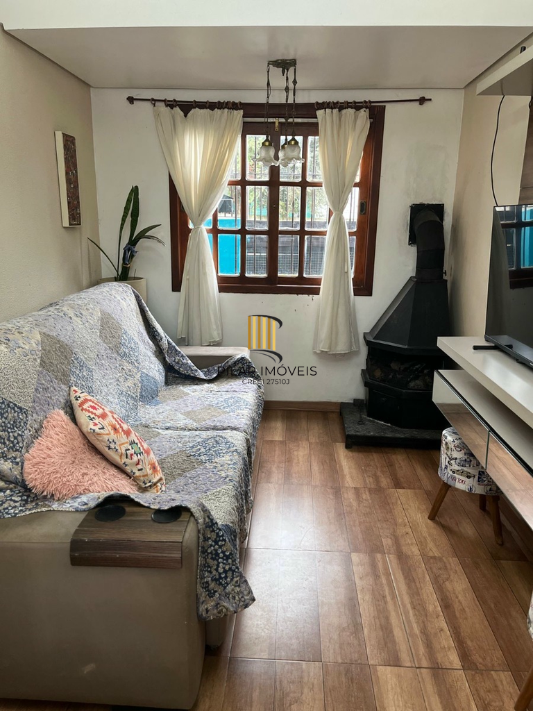Casa 3 dormitórios no bairro Nonoai
