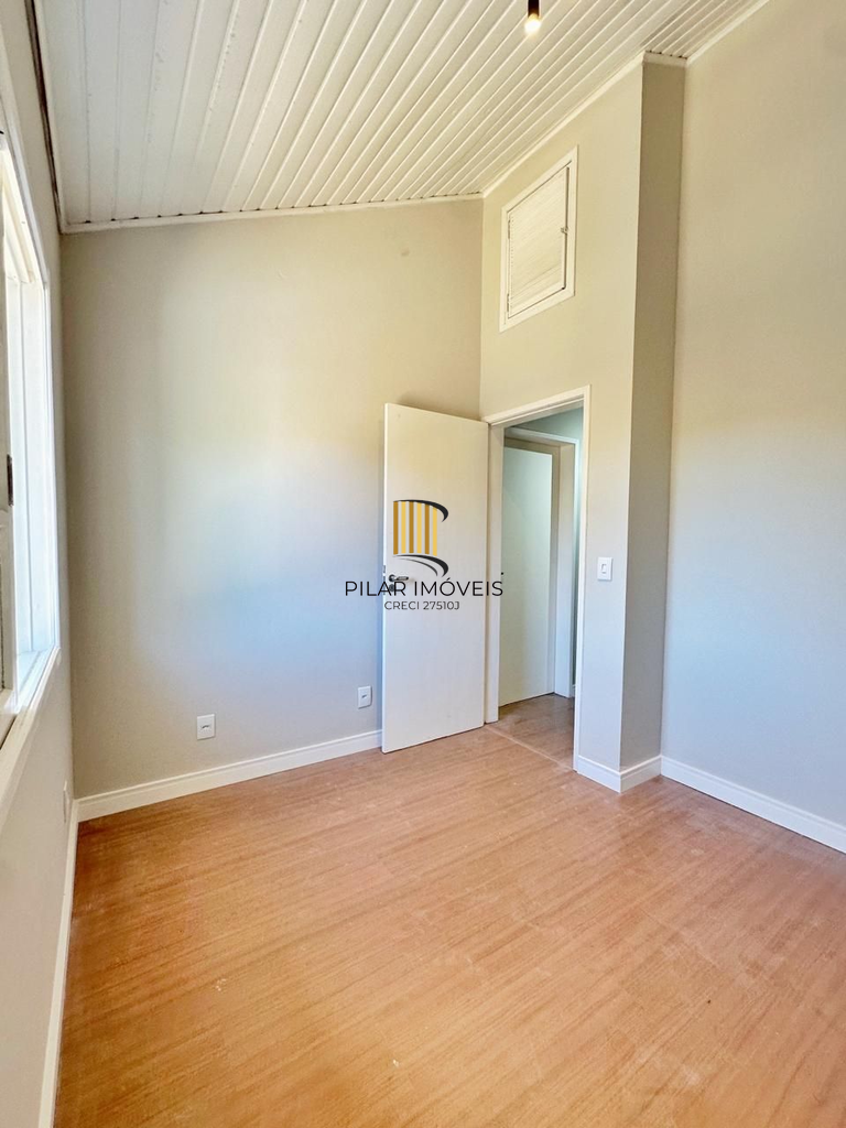 Casa 3 dormitórios no bairro Hípica