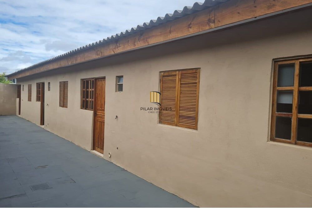 Casa 1 dormitório no bairro Maria Regina