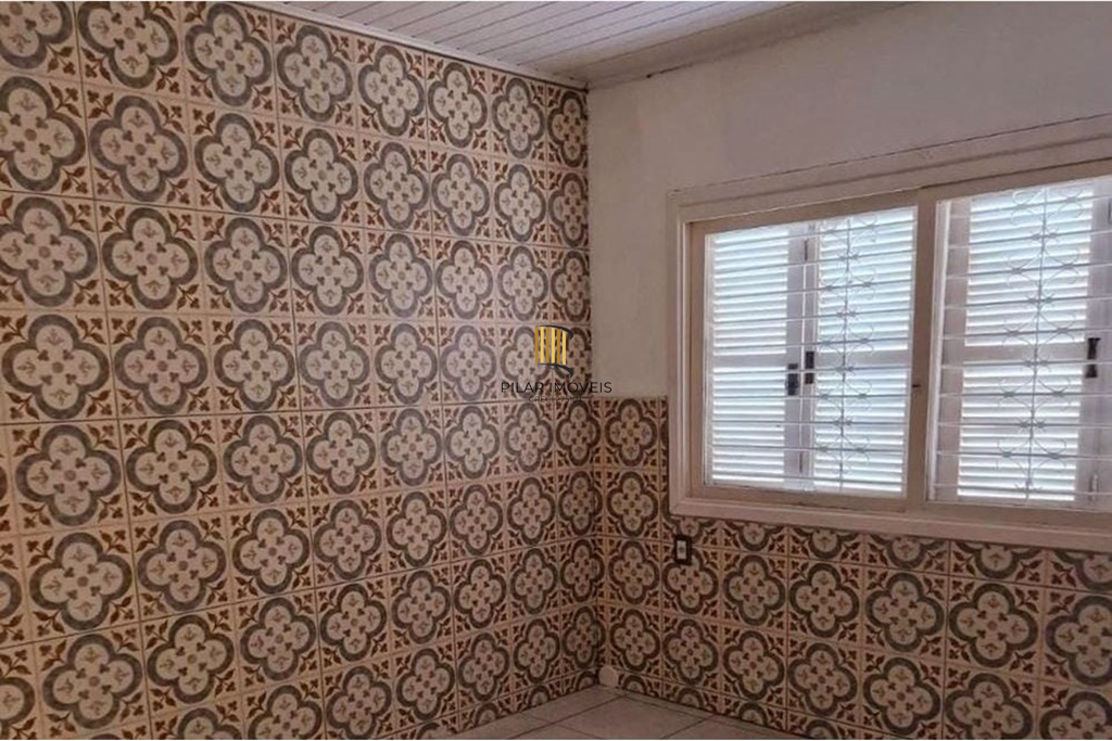 Casa 4 dormitórios no bairro Jardim do Salso