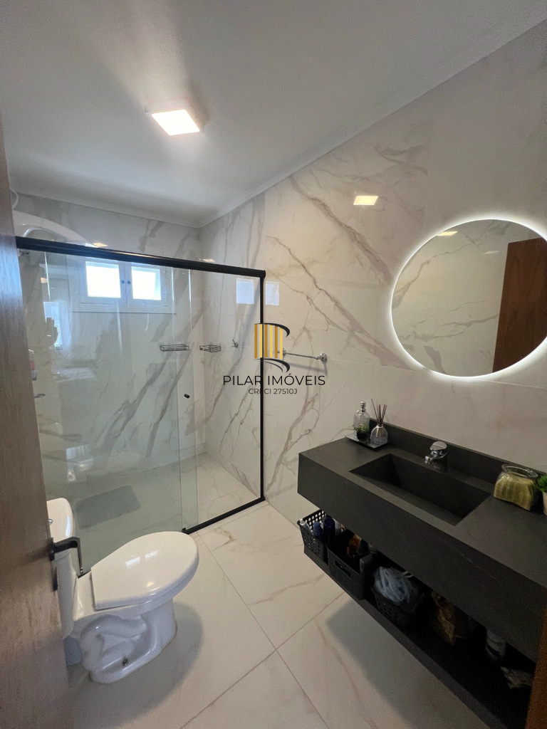 Casa 5 dormitórios no bairro Praia de Atlântida