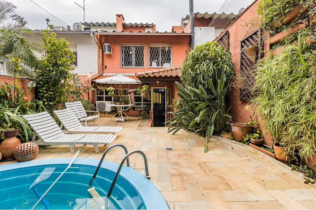 Casa 3 dormitórios no bairro Jardim Sabará