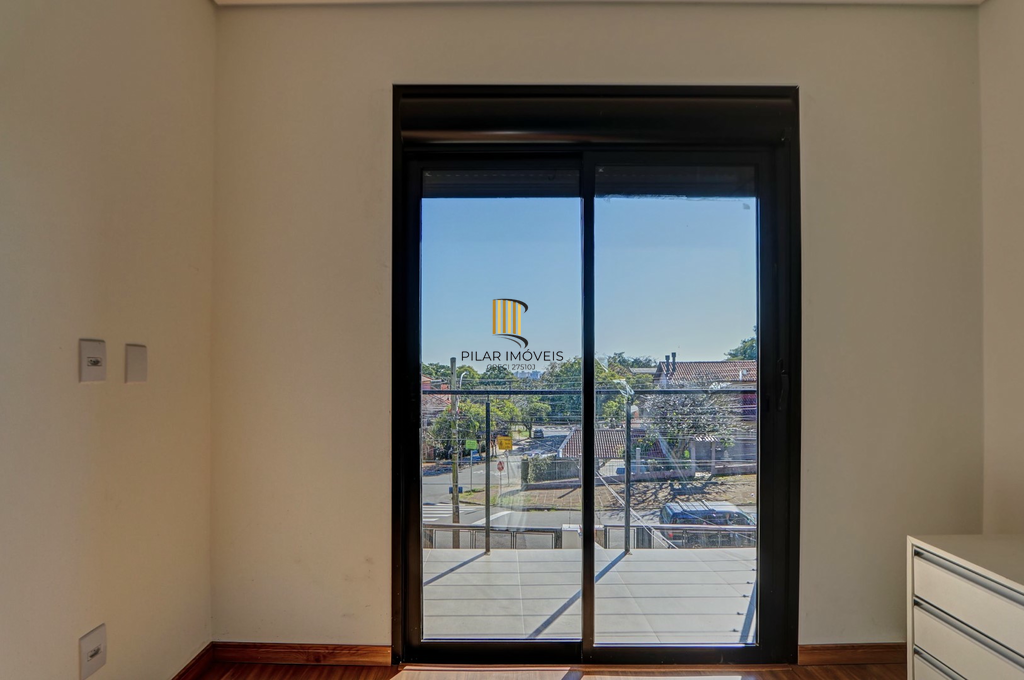 Casa 3 dormitórios no bairro Chácara das Pedras