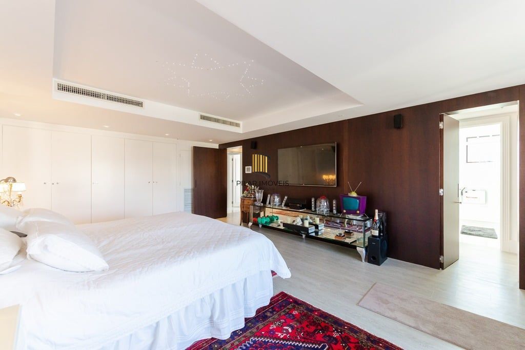 Apartamento 4 dormitórios no bairro Bela Vista