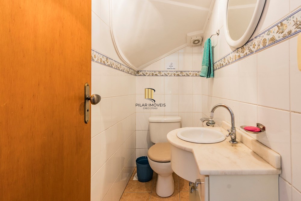 Casa de Condomínio 2 dormitórios no bairro Aberta dos Morros