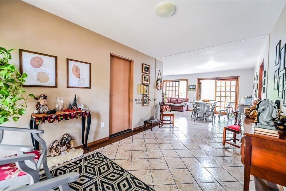 Casa de Condomínio 4 dormitórios no bairro Santa Tereza
