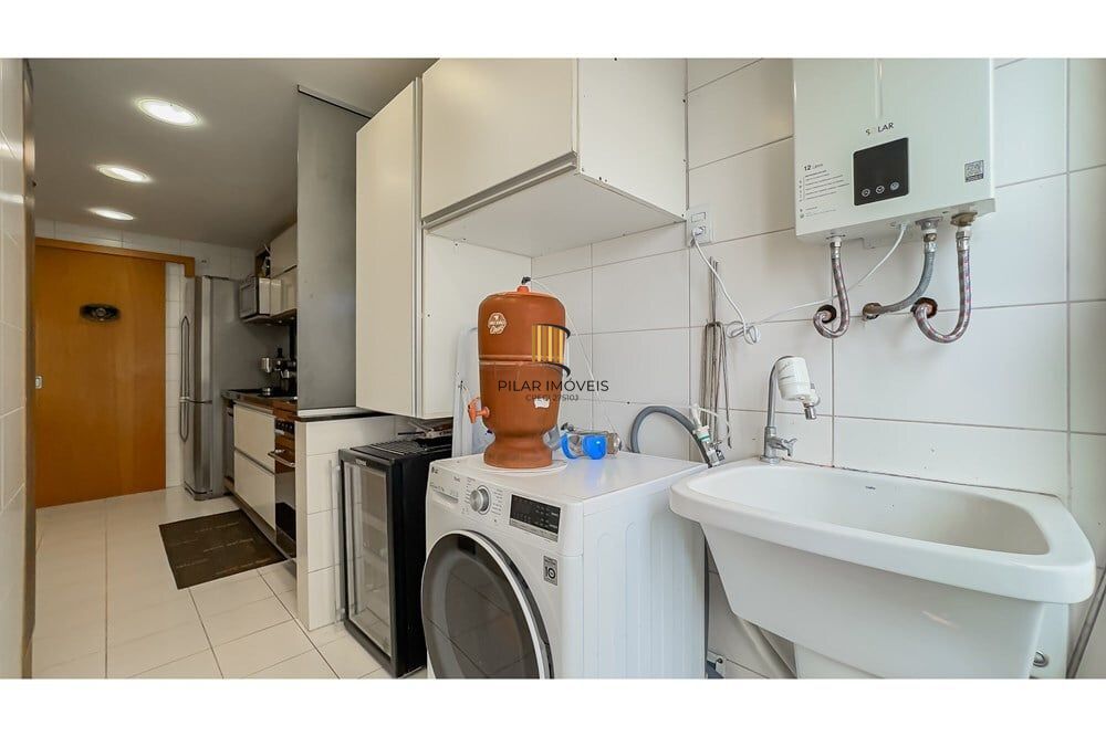 Apartamento 3 dormitórios no bairro Passo da Areia