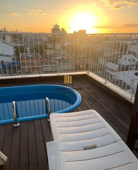 Excelente cobertura, 03 dorm com suite, churrasqueira, piscina e vista.