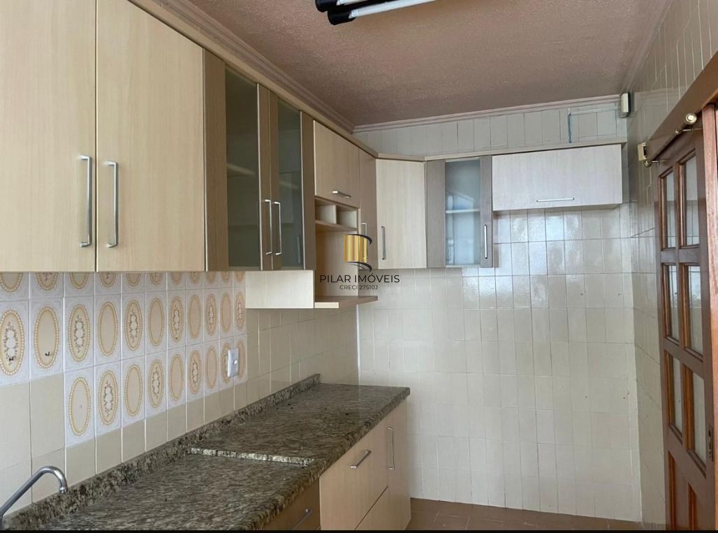 Apartamento 2 dormitórios no bairro Vila Ipiranga