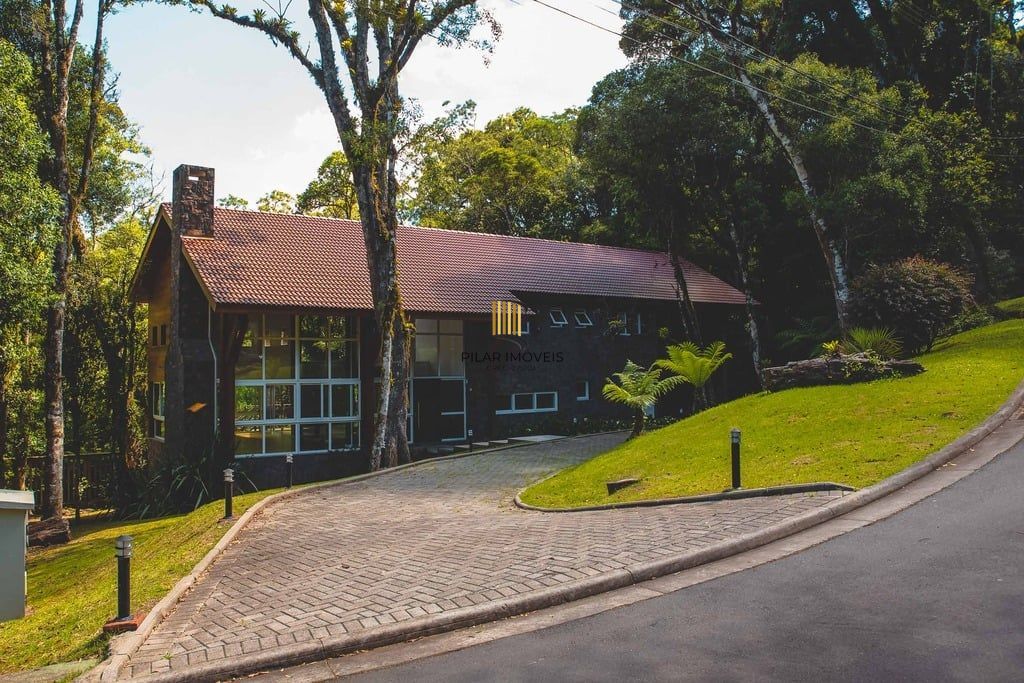 Casa de Condomínio 4 dormitórios no bairro Mato Queimado