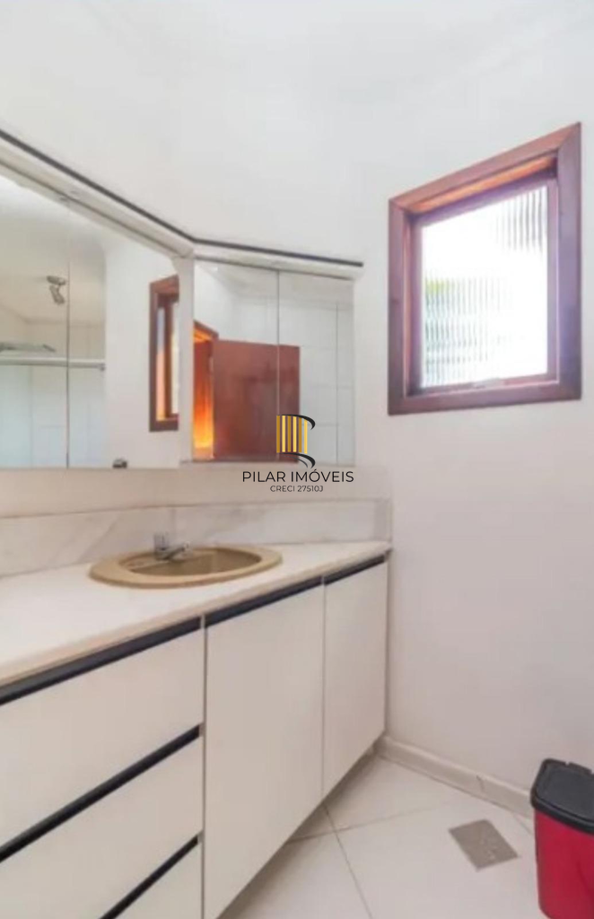 Casa 3 dormitórios no bairro Sarandi