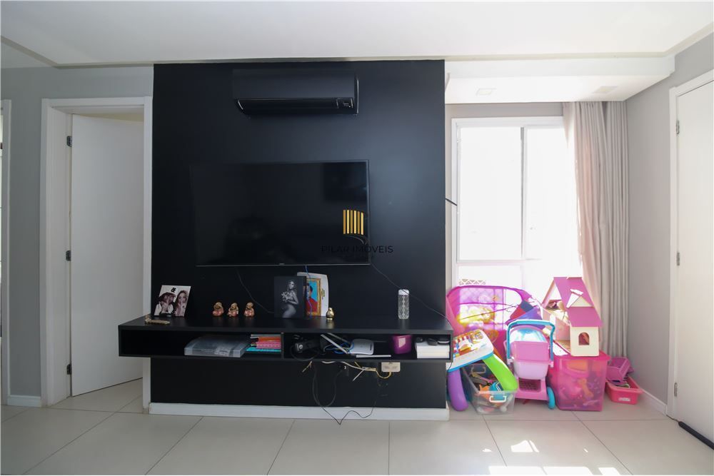 Apartamento 2 dormitórios no bairro Lomba do Pinheiro