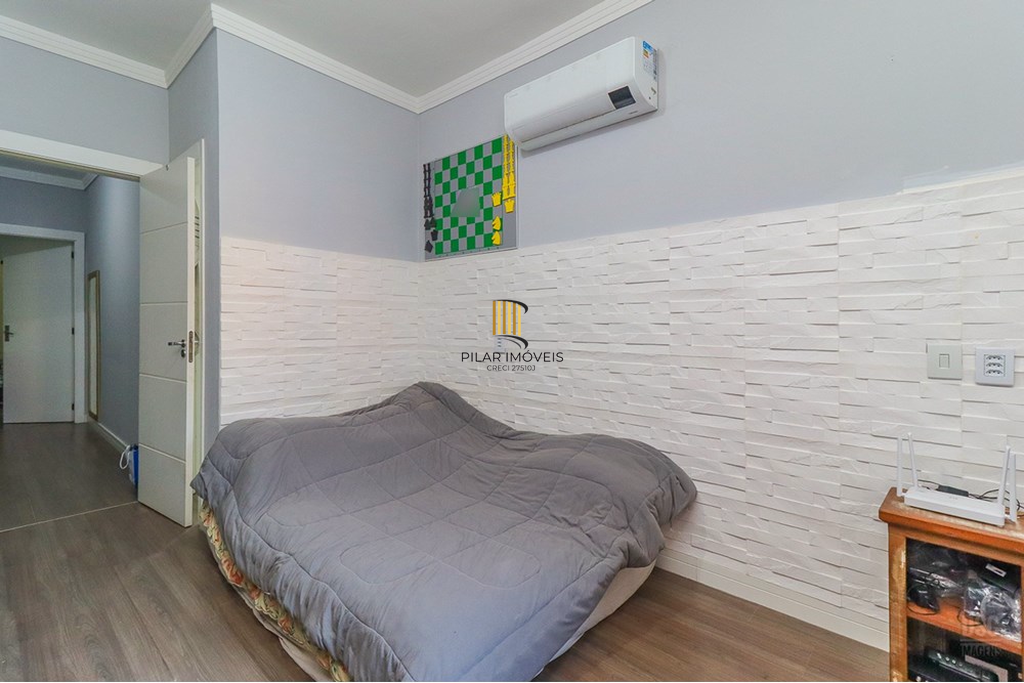 Casa 2 dormitórios no bairro Hípica