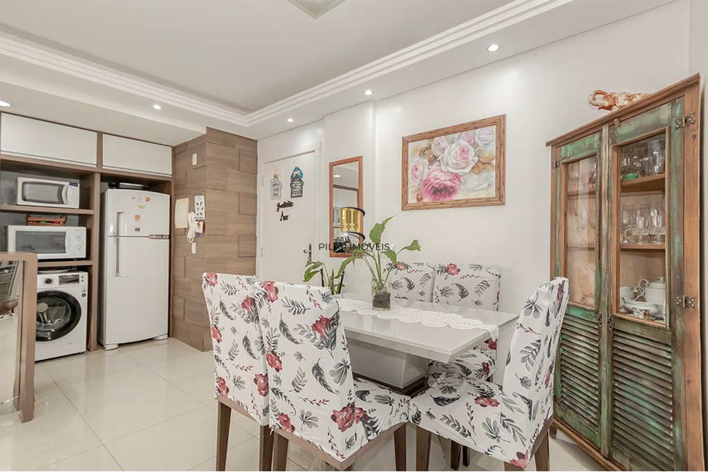 Apartamento 2 dormitórios no bairro Vila Ipiranga