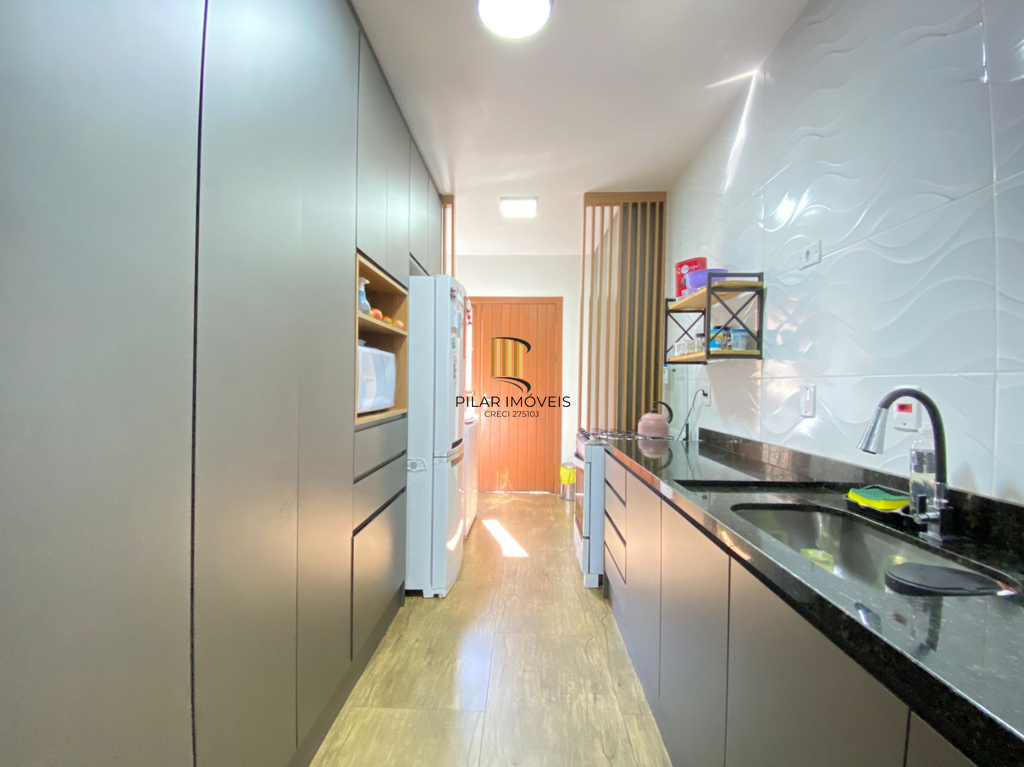 Casa 3 dormitórios no bairro Hípica