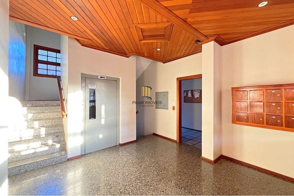 Cobertura 1 dormitório no bairro Cristal