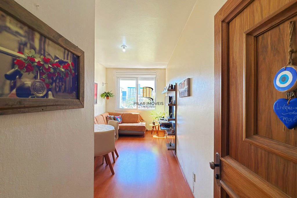 Apartamento 2 dormitórios no bairro Azenha