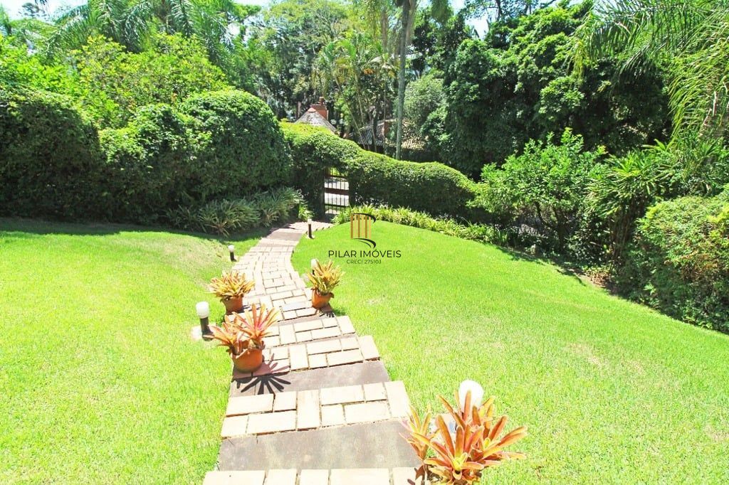 Casa de Condomínio 4 dormitórios no bairro Santa Tereza