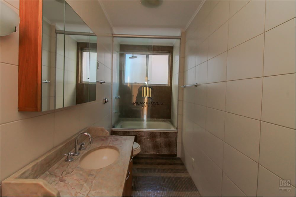Apartamento 4 dormitórios no bairro Centro Histórico