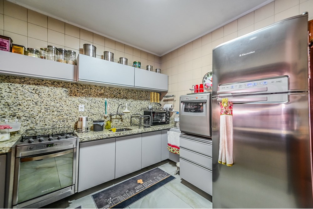 Casa de Condomínio 3 dormitórios no bairro Cavalhada