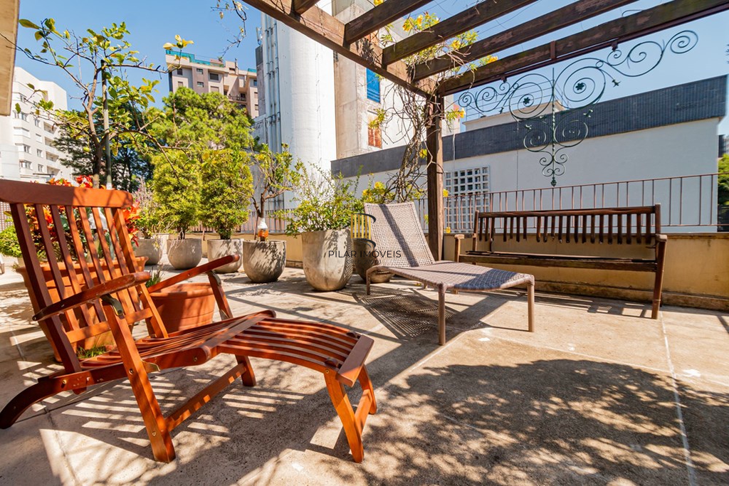 Cobertura 4 dormitórios no bairro Bela Vista