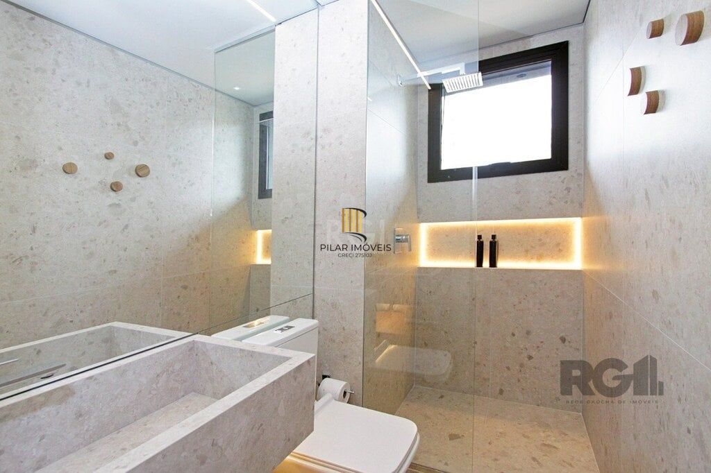 Apartamento 3 dormitórios no bairro Menino Deus