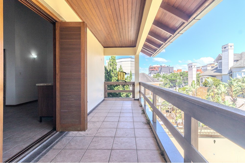 Casa 3 dormitórios no bairro Chácara das Pedras