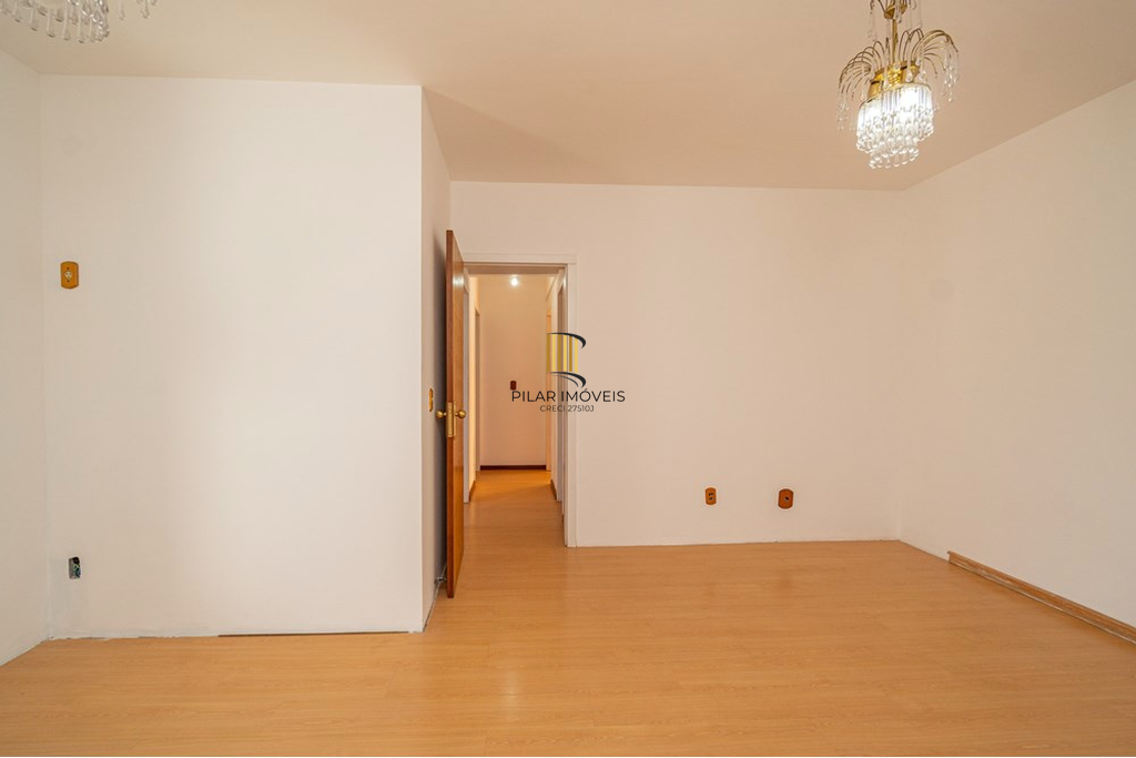 Apartamento 3 dormitórios no bairro Menino Deus