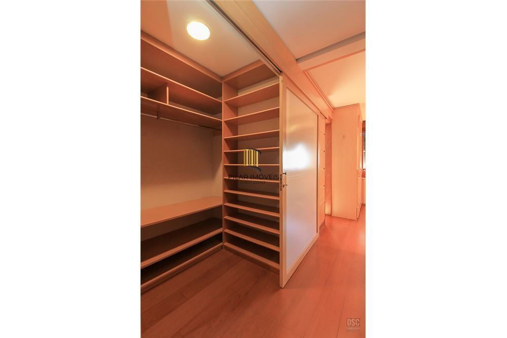 Apartamento 4 dormitórios no bairro Mont Serrat