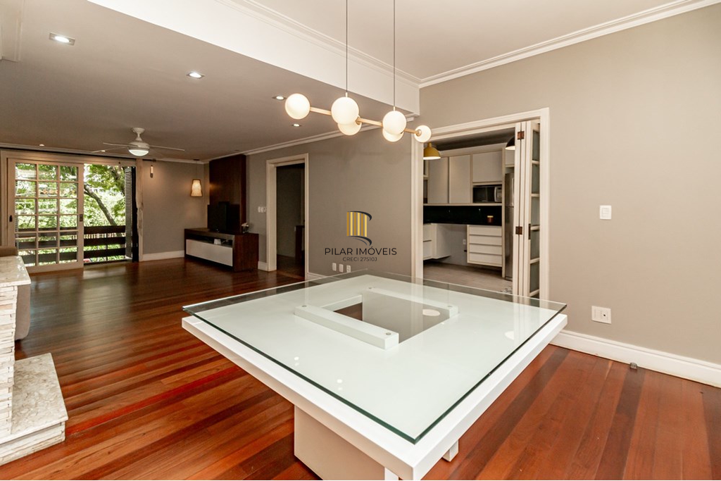 Casa de Condomínio 4 dormitórios no bairro Bela Vista