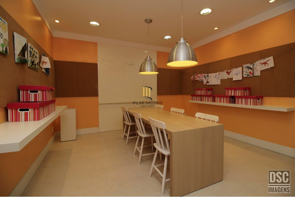 Apartamento 3 dormitórios no bairro Vila Ipiranga