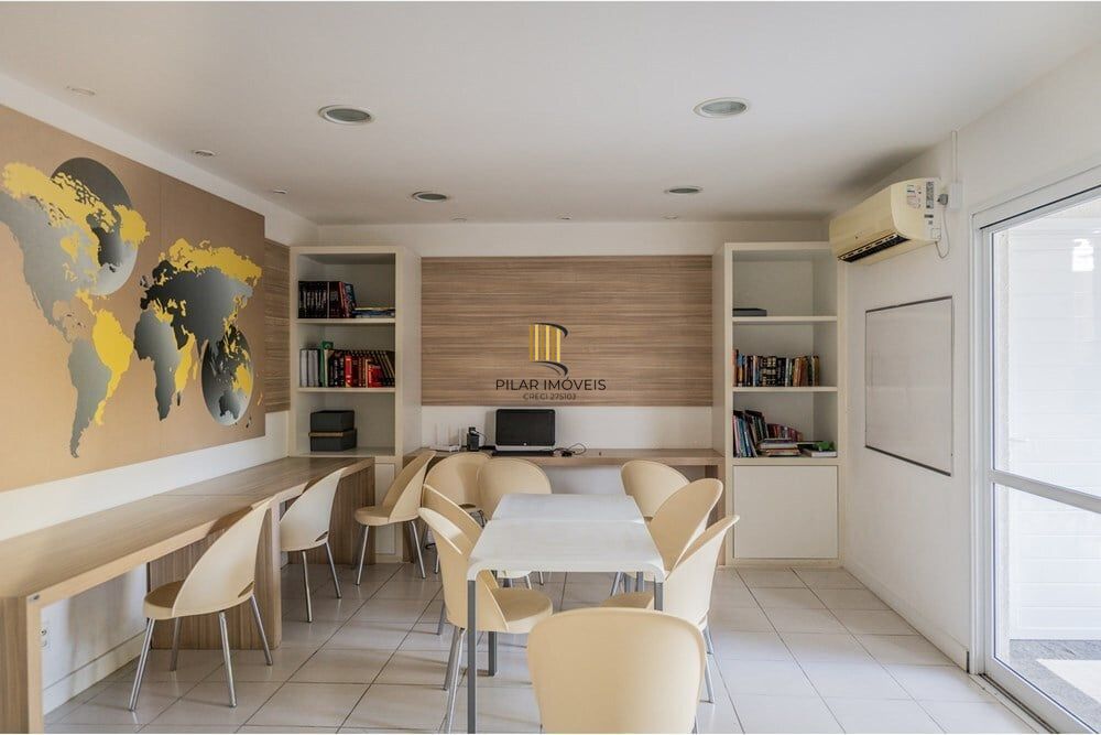 Apartamento 2 dormitórios no bairro Jardim Lindóia