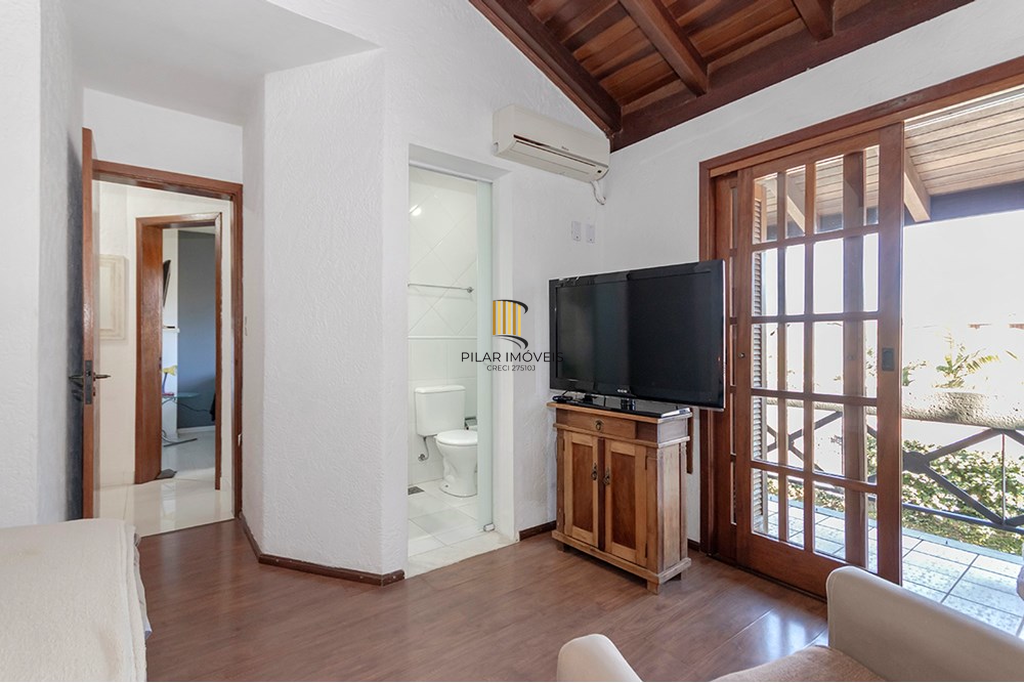 Casa de Condomínio 3 dormitórios no bairro Ipanema