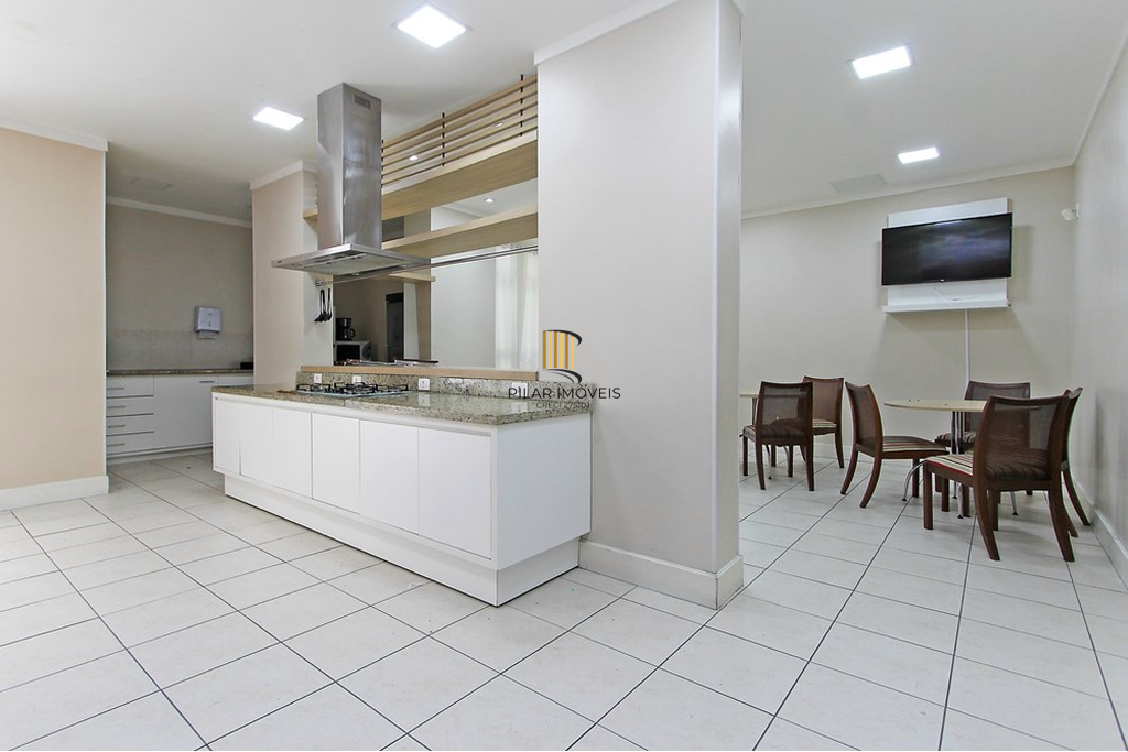 Apartamento 2 dormitórios no bairro Vila Ipiranga