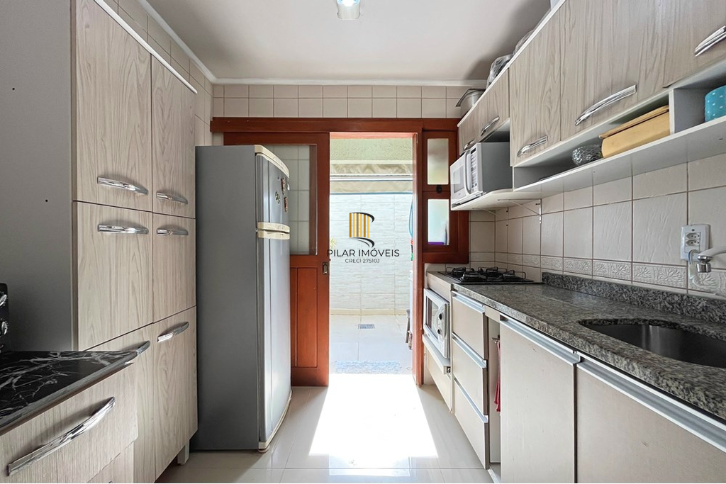 Casa de Condomínio 2 dormitórios no bairro Camaquã