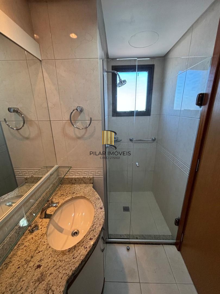 Apartamento 3 dormitórios no bairro Menino Deus