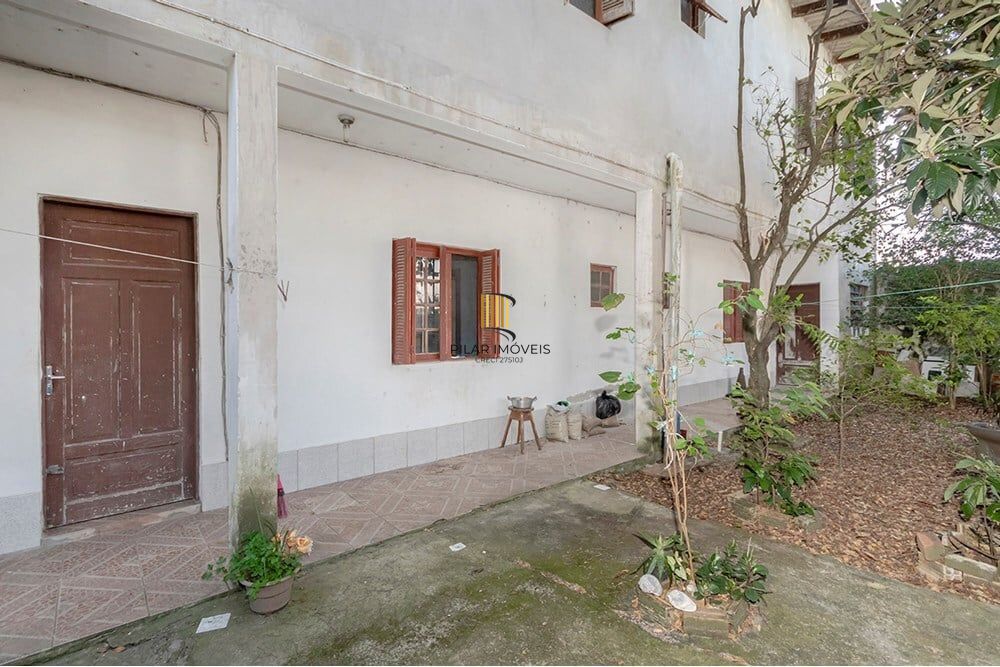 Casa 3 dormitórios no bairro Espírito Santo