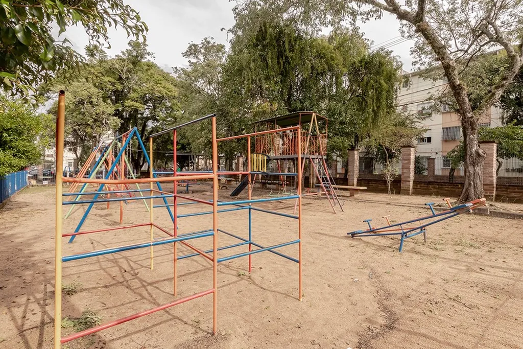 Apartamento 2 dormitórios no bairro Cavalhada