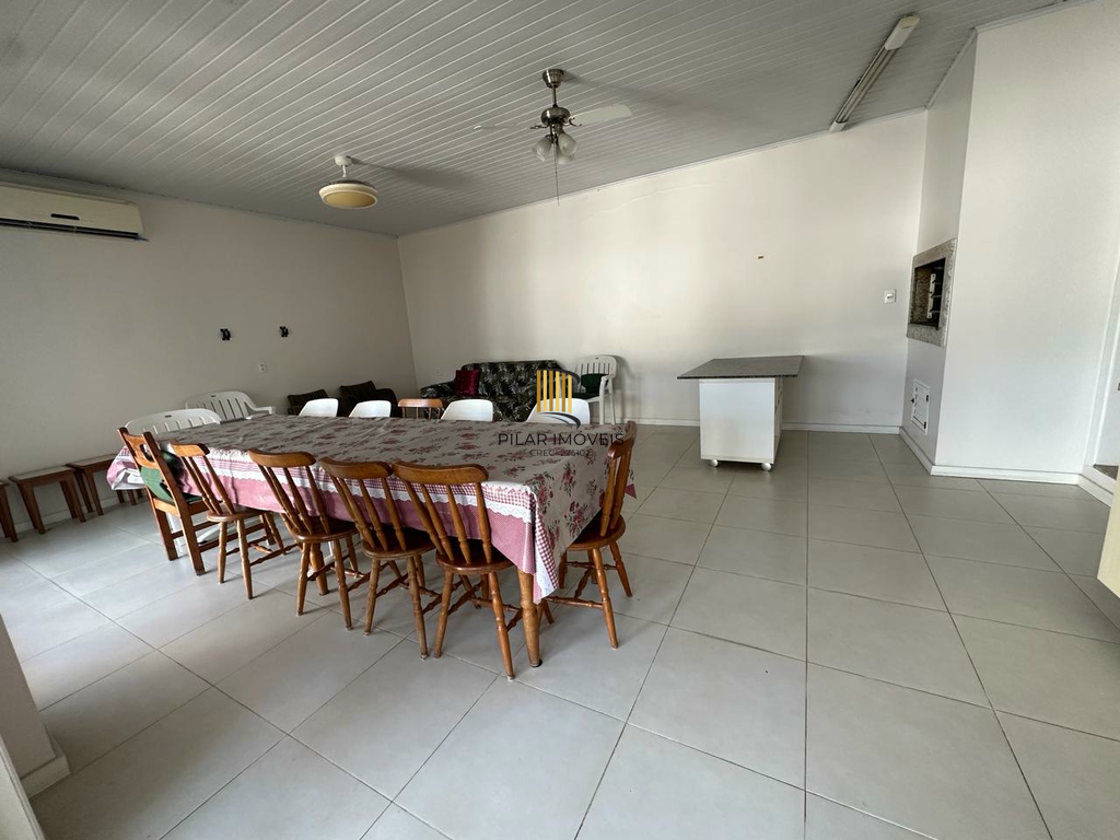 Casa de Condomínio 3 dormitórios no bairro Petrópolis