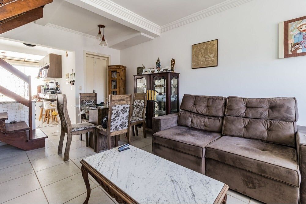 Casa 2 dormitórios no bairro Guarujá