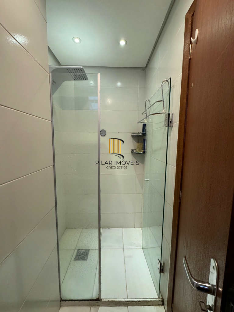 Casa 3 dormitórios no bairro Hípica