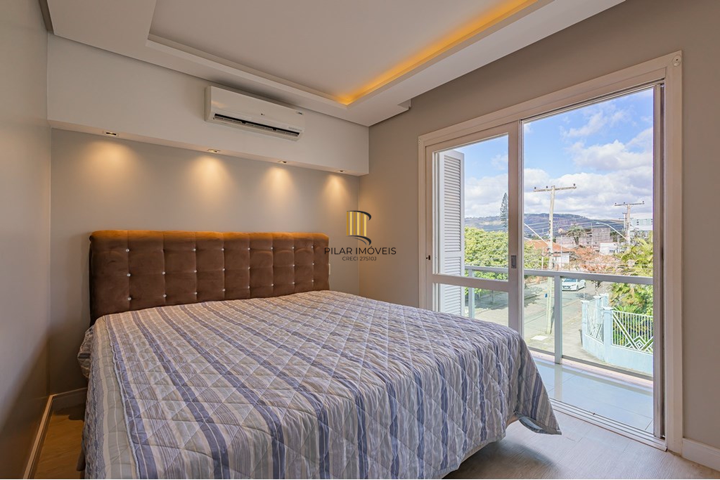 Casa 3 dormitórios no bairro Vila Ipiranga