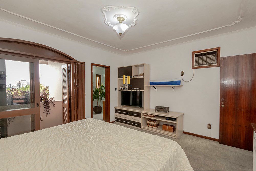 Casa 3 dormitórios no bairro Jardim Planalto