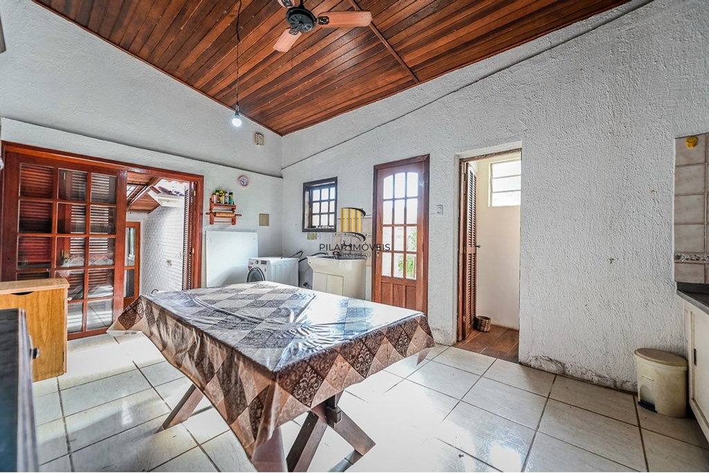 Casa de Condomínio 4 dormitórios no bairro Santa Tereza