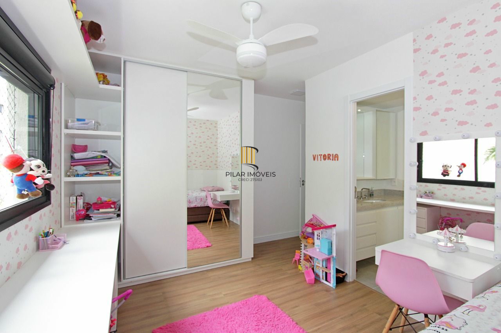 Apartamento 3 dormitórios no bairro Menino Deus
