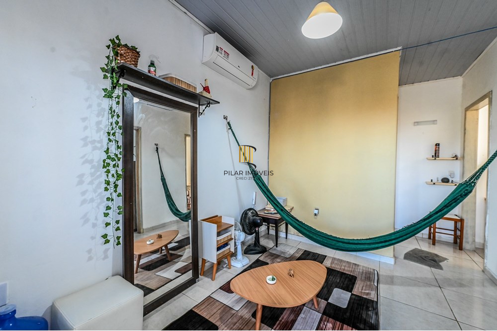 Casa 4 dormitórios no bairro Vila Ipiranga