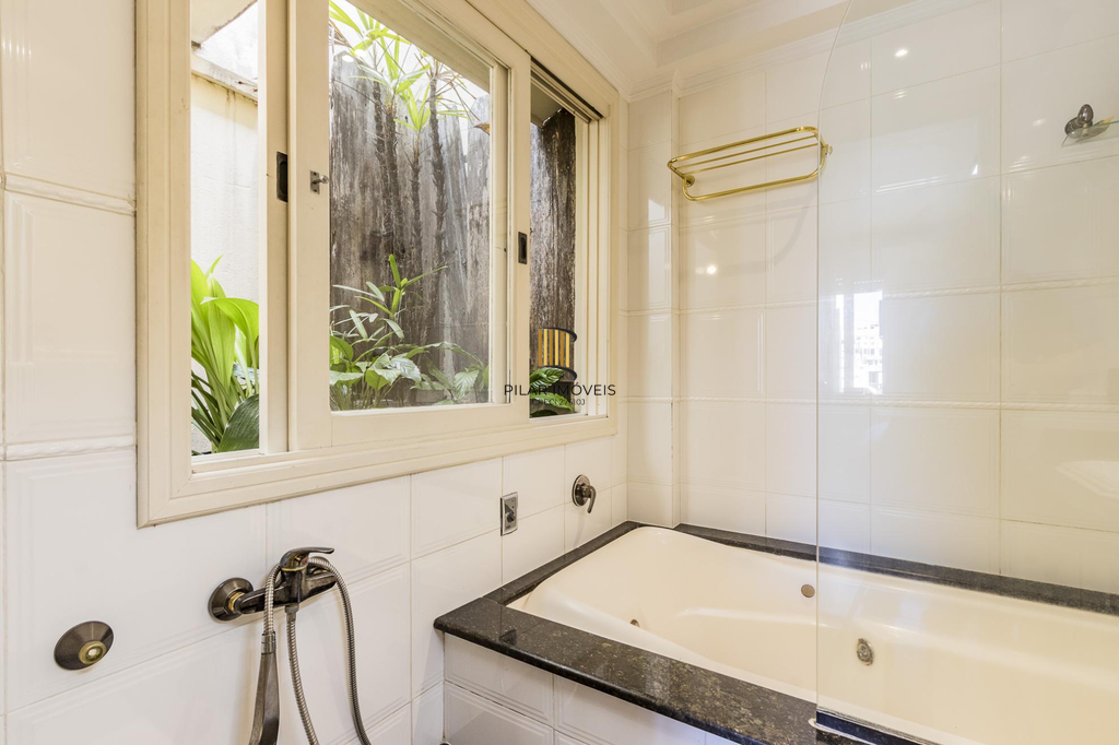 Cobertura 3 dormitórios no bairro Centro Histórico